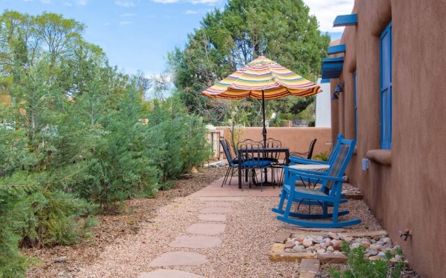 East Alameda - 3 Br Home