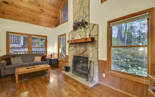 The Honeymooner 1 Bedroom Cabin