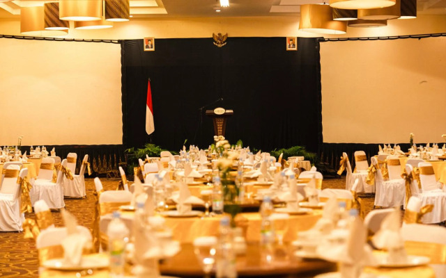 Lorin Dwangsa Solo Hotel