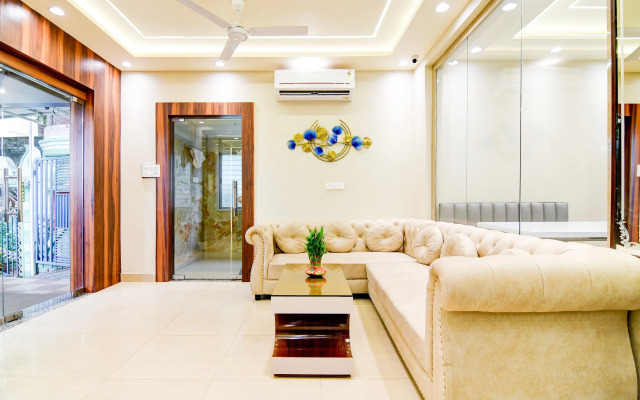 Super Townhouse Kaikhali Near Airport