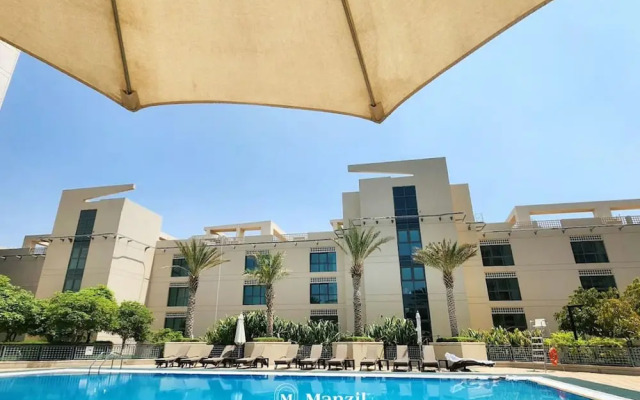 Canal View Studio Near Marina Palm Jumeirah