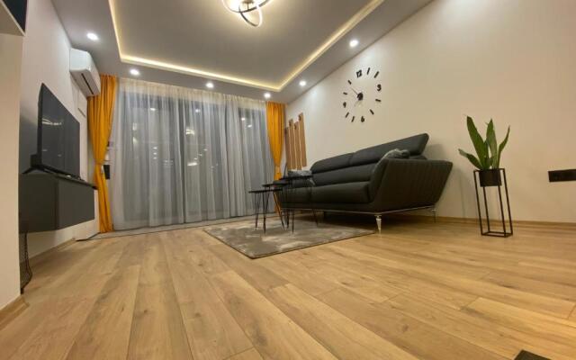 DV13 Luxury Suite Sofia Center