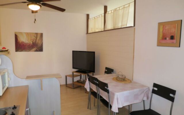 Five-Bedroom Holiday Home in Rovanjska