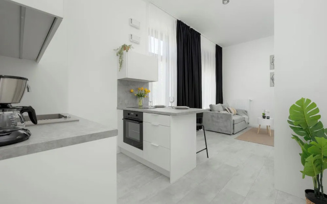 Beautiful Studio Apartments by Renters