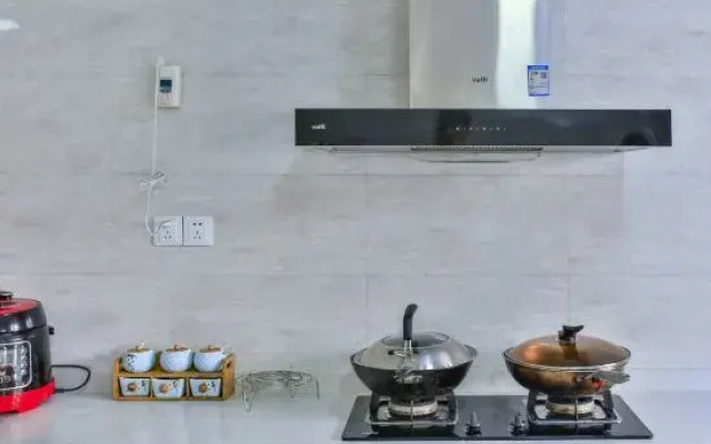 Beihai Xiaobeijing Villa Hotel (Qiaogang Customs Street Branch)