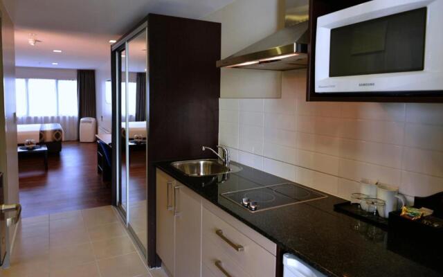 Auckland City Hotel