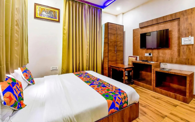 FabHotel Alpine I