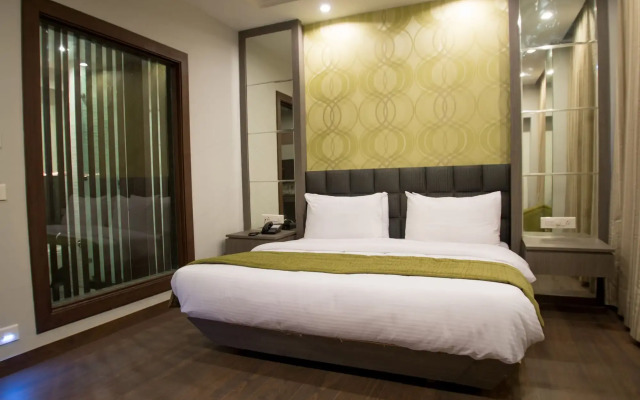Hotel Narulas Aurrum