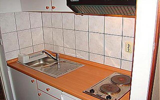 Vese - 200 m from beach - SA1(2+1)