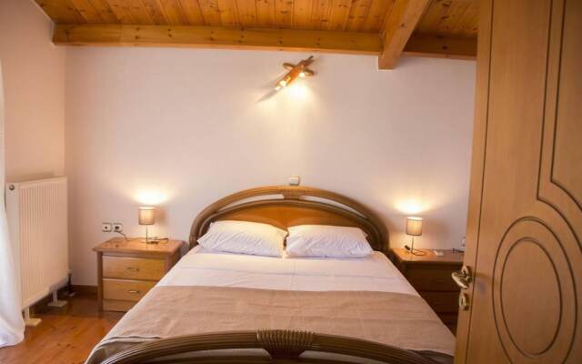 Spacious, Modern Villa in Asomatos, Crete, Greece