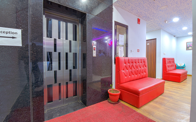 Fabhotel The Lotus