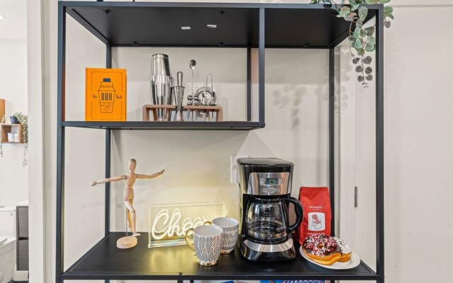 1BR Passyunk AveStunner-Perfect Location