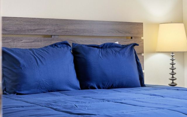 Overlook Paradise Scenic Stay