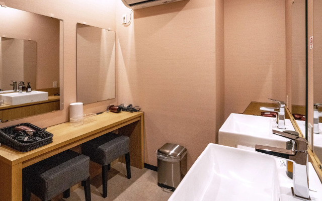 R9 Hostel Tochigi Ekimae - Man Only