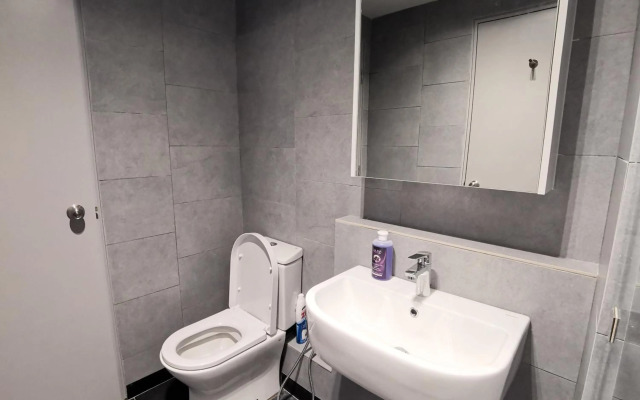 Jesselton Quay Suites