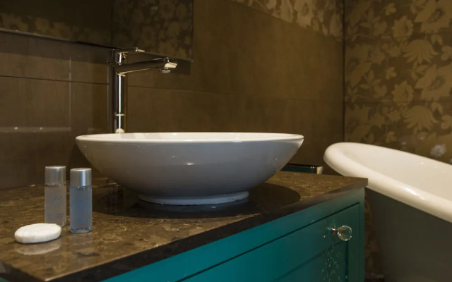 The Nottinghamshire Hotel and Golf Club