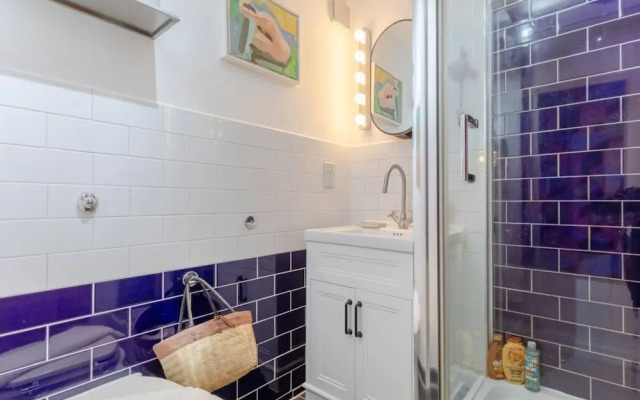 Stunning 1BD Flat w/ Garden Area, Kentish Town!
