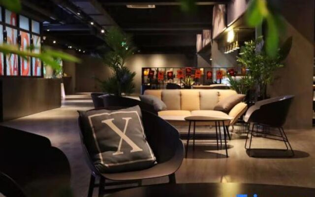 X Hotel