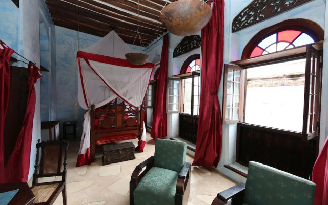 Emerson Spice Hotel
