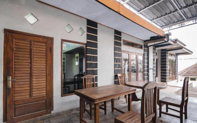 OYO 1765 Herman Homestay