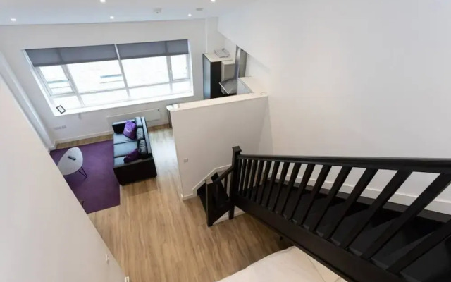 Modern and Spacious Duplex in Manchester City Centre