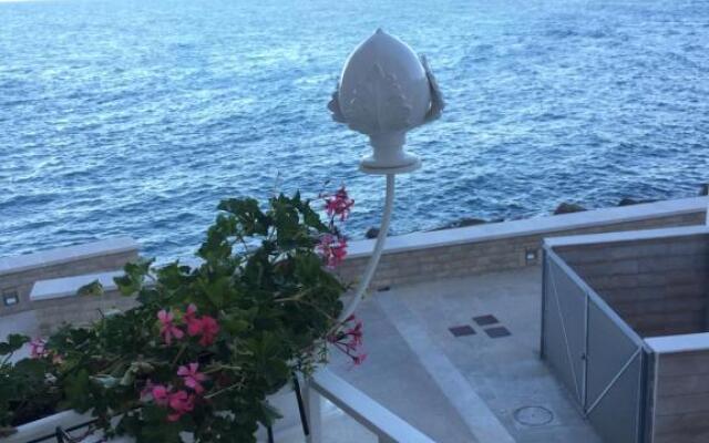 Balconcino sul mare