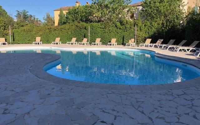 appartement sur le golf de pont royal