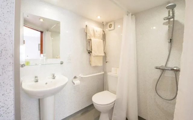Llanerchindda Farm Guest House
