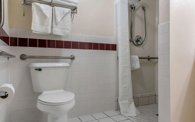 New Prague Inn & Suites
