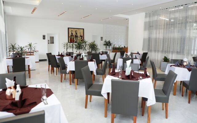 Villa Alpha International Hotel