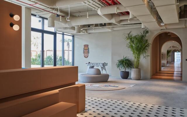 Upside Living Studio With Burj Khalifa View Business Travel Ready