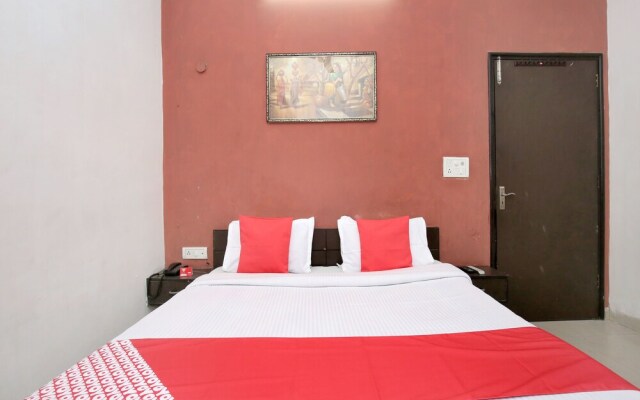 OYO 12972 Hotel Krishna castle