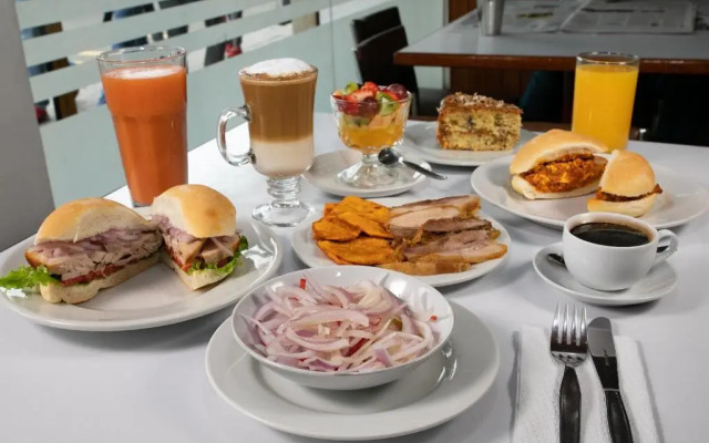 Hotel y Centro de Convenciones CHAVIN