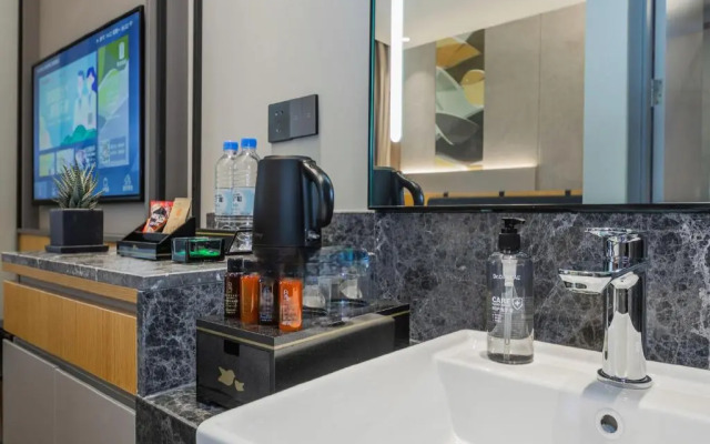 Home Inn Selected (Shanghai New International Expo Center, Guanglan Road Metro Station)