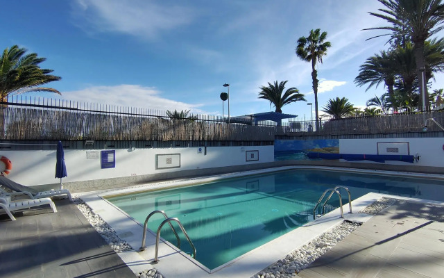 Apartamentos El Paseo