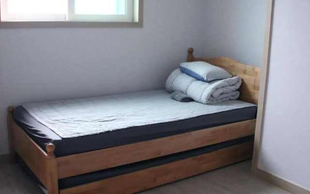 Twin Rabbit Guesthouse