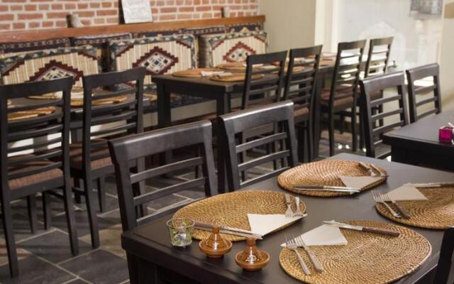 Pinos Eetcafe