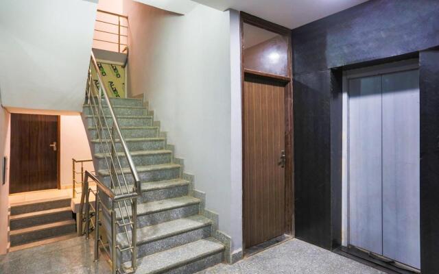 Townhouse 1077 Hotel Noida Galaxy