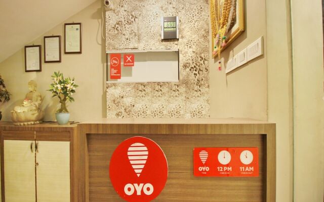 OYO Flagship 11531 Sathya Lodge