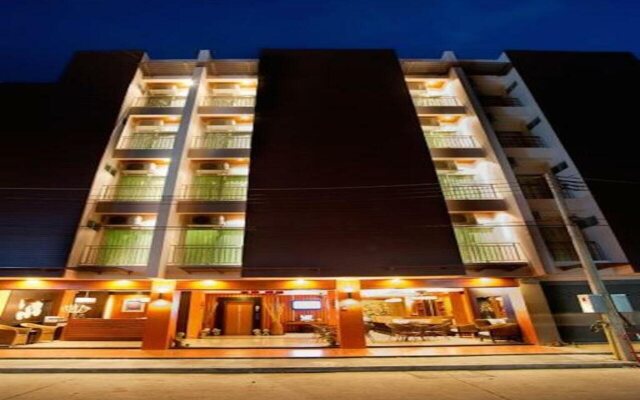 Deva Suites Patong