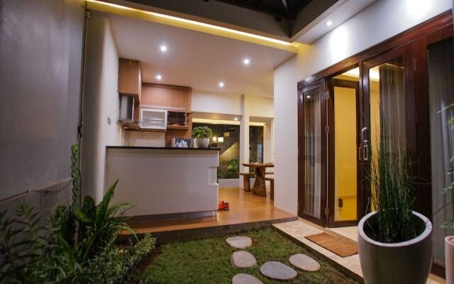 The Ocean Views Luxury Villas & Apartment