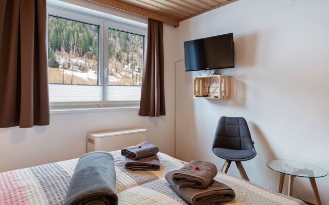 Alpenfan - Attractive Holiday Home in Großarl With a Garden