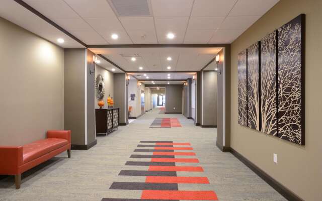 Hampton Inn & Suites Cincinnati / Kenwood