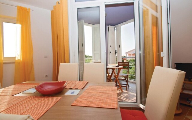 Amazing Home in Vodnjan With Wifi and 2 Bedrooms