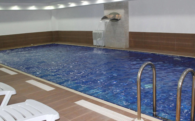 Centrum Business Hotel