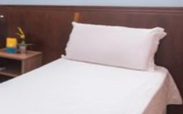 Malibu Plaza Hotel