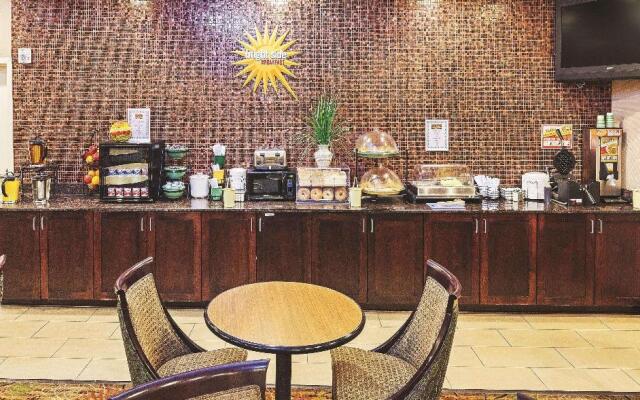 La Quinta Inn And Suites Burleson