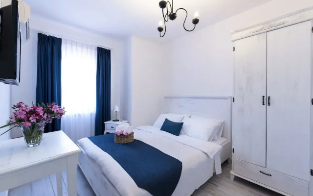 Teos Otel