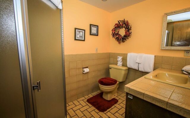 Grande Lodge 1053 by RedAwning