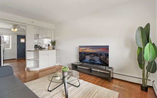 Picturesque 1BR Apt in Arlington Heights